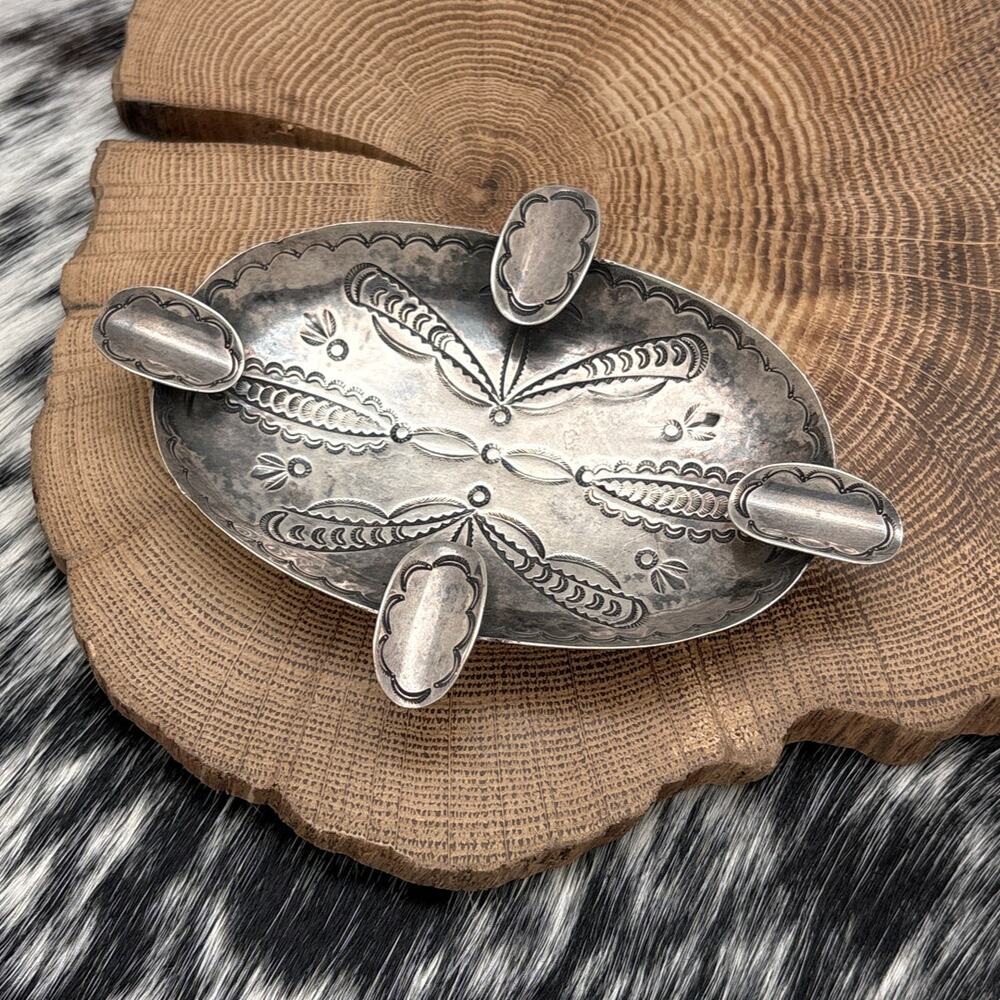 1940s NATIVE AMERICAN Navajo Sterling Silver Oval Ashtray Charming Stampings